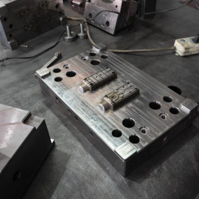 plastic injection molding tool