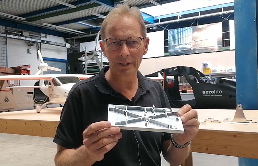 precision cnc machine aerospace components