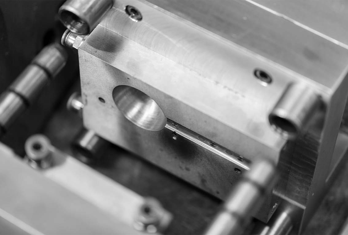Which is better: Die casting or injection moulding?