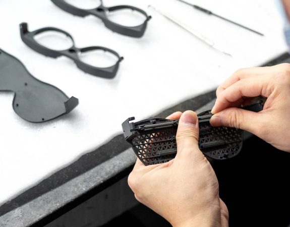 injection moulded vr glasses case study