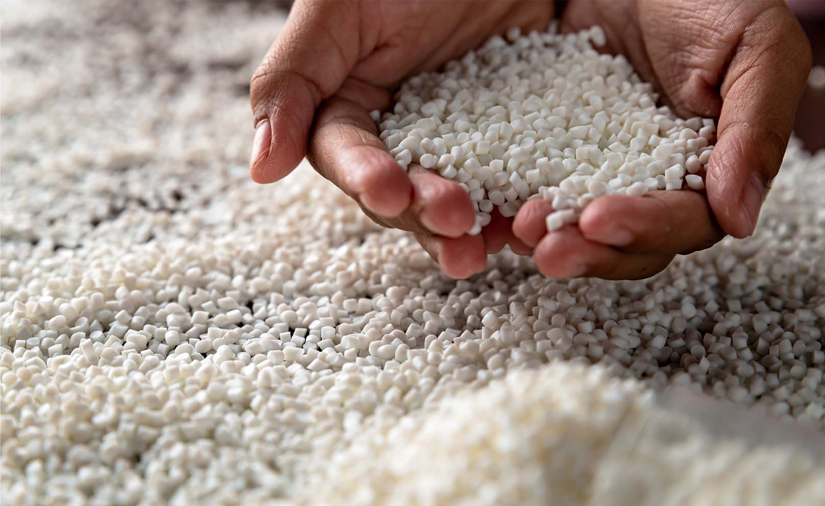 injection molding resin material plastic pellets